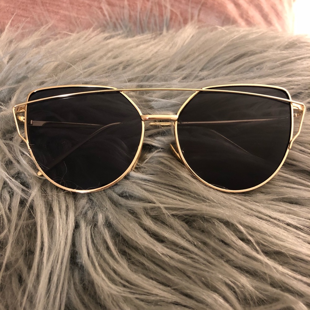 Trendy Cat Eye Sunglasses